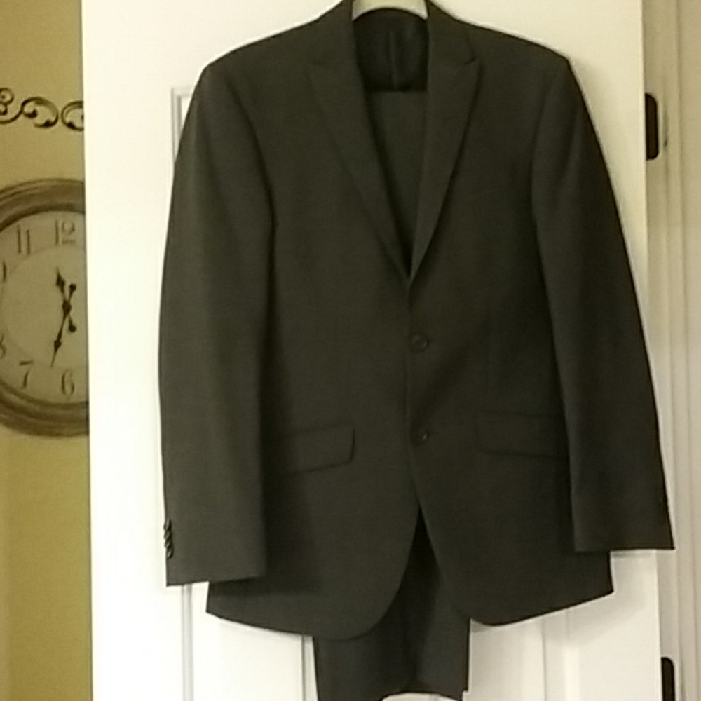 Men's suit